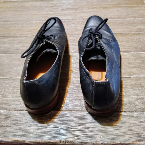 Men's Size 11 Oxford Dress Shoes - Picture 4 of 5